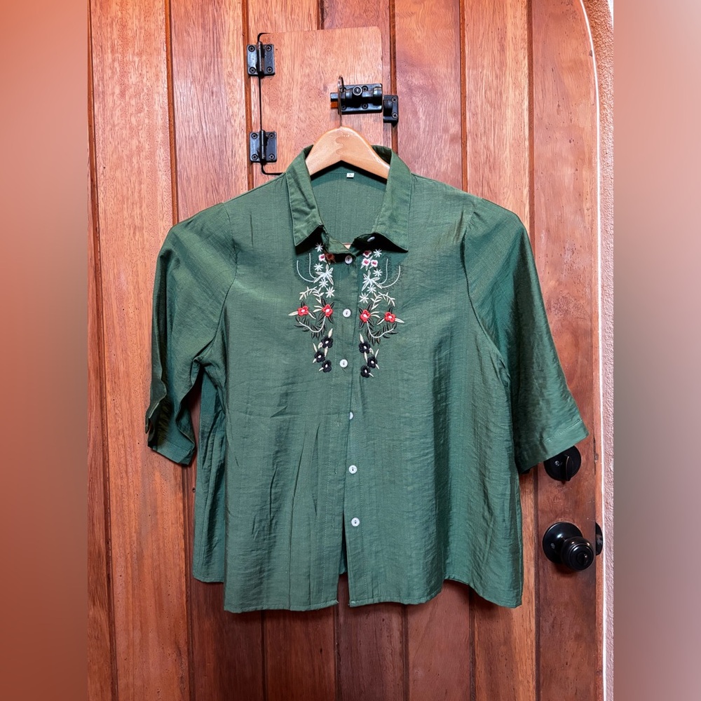 Source Unknown Olive Green Embroidered Button-Down Top